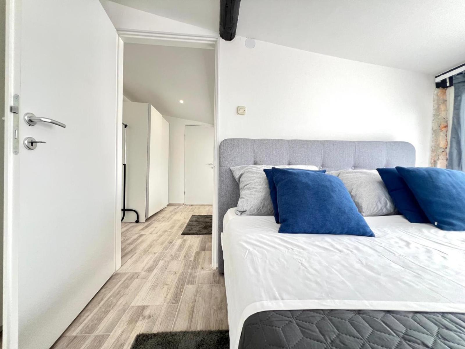 Azzurro Mare Apartment Пула Екстериор снимка