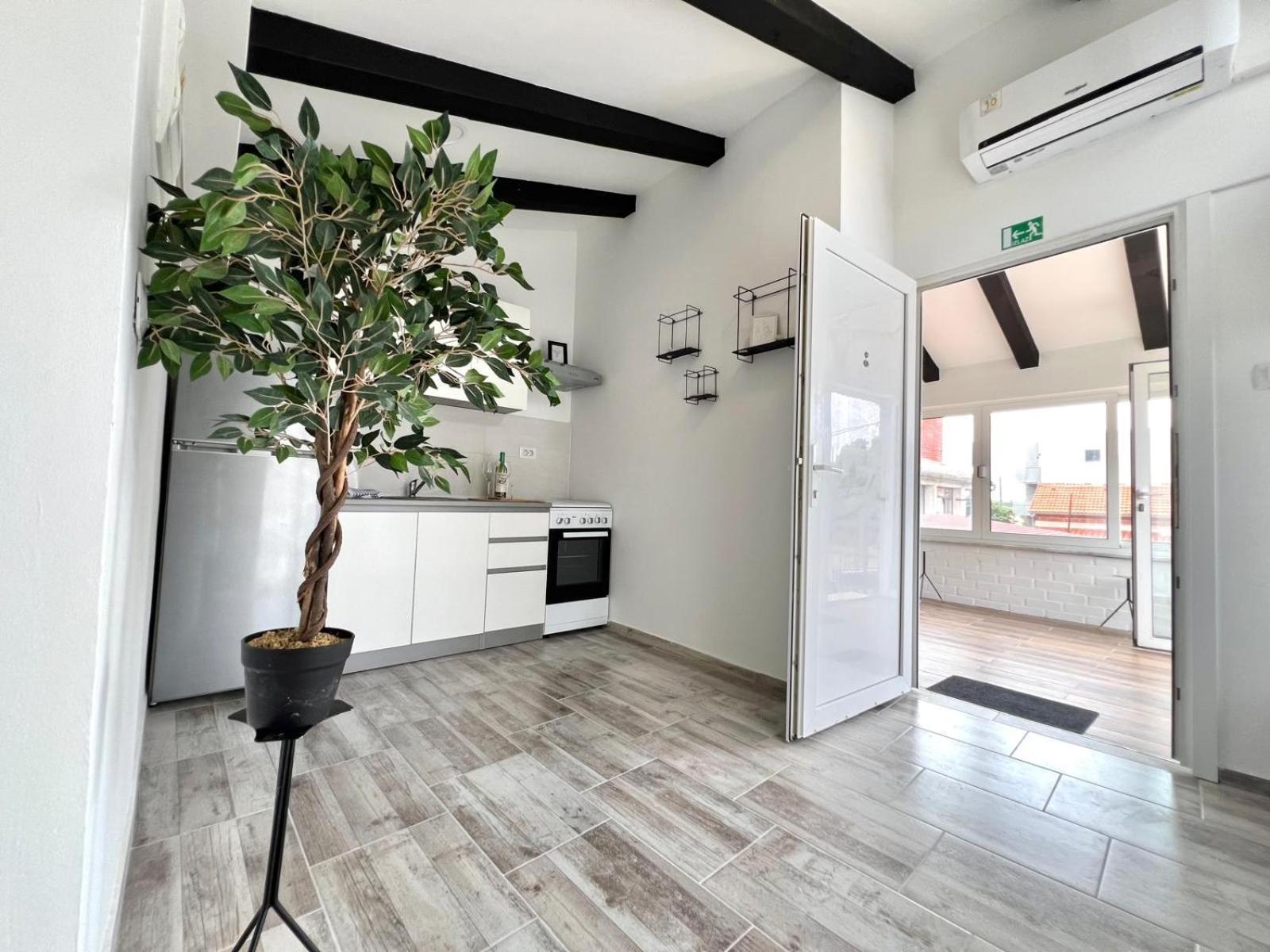 Azzurro Mare Apartment Пула Екстериор снимка