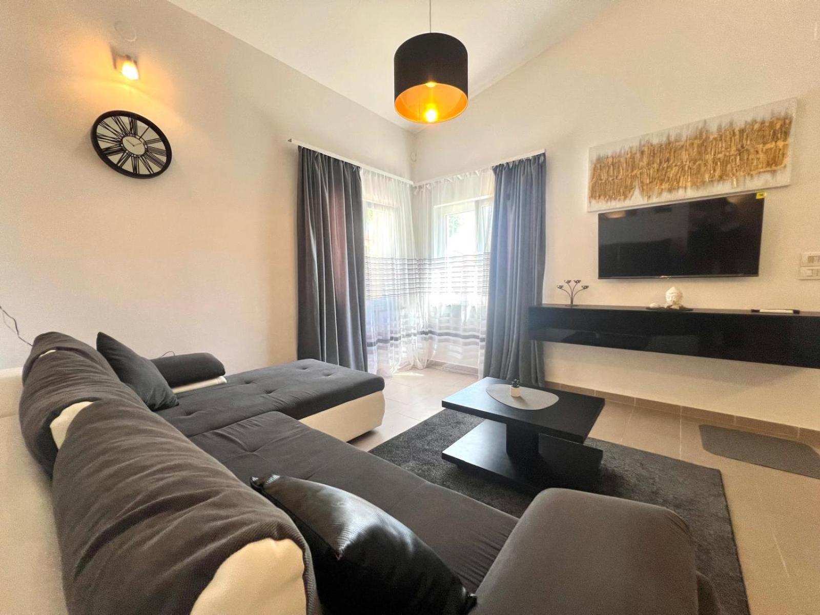 Azzurro Mare Apartment Пула Екстериор снимка