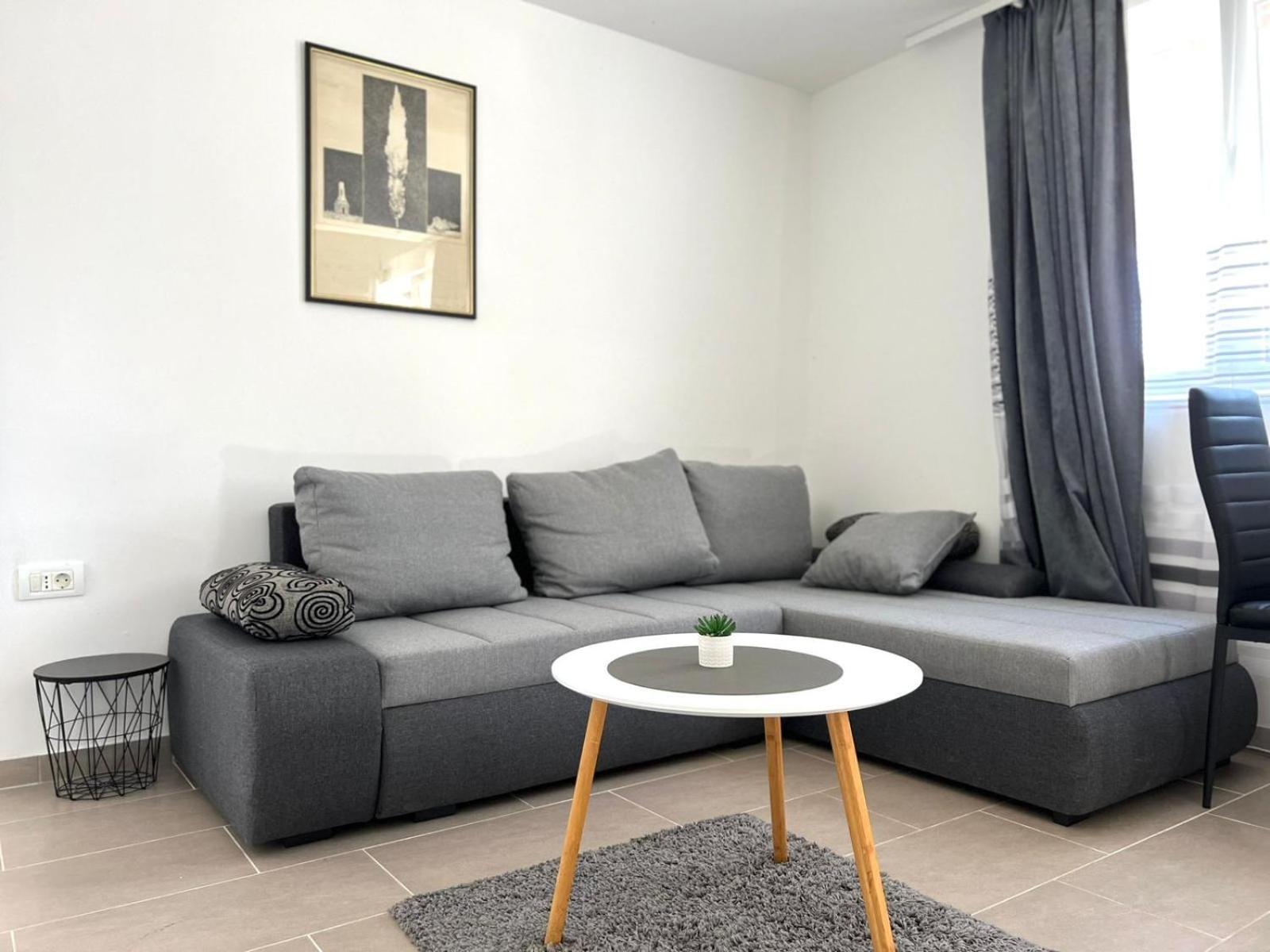 Azzurro Mare Apartment Пула Екстериор снимка