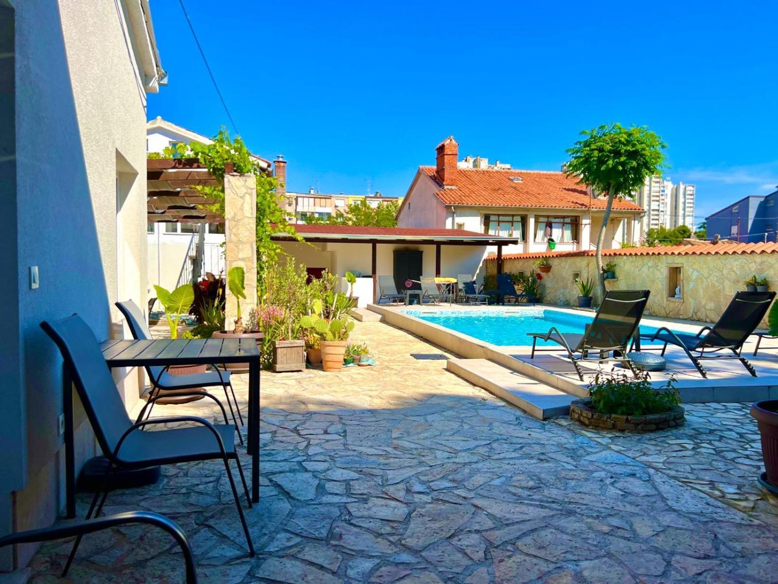Azzurro Mare Apartment Пула Екстериор снимка